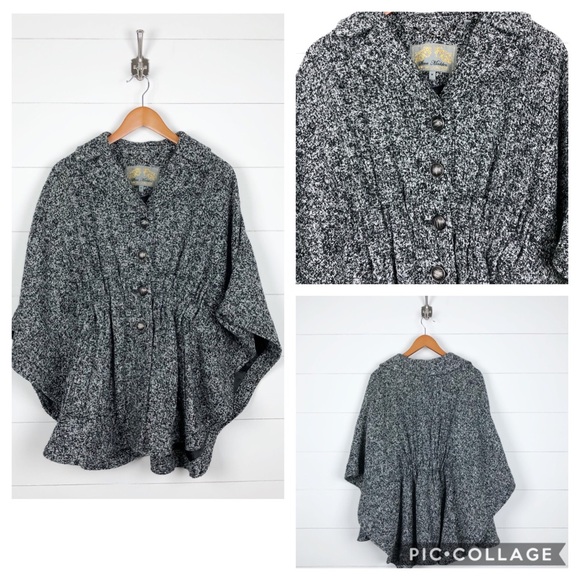 Steve Madden Jackets & Blazers - ~Steve Madden~ Black/White Button Down Cape